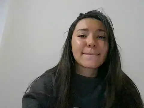 Snapshot of _andygirl chatting on 09-20-25, 02:23  andygirl online show from 09-20-25, 02:23