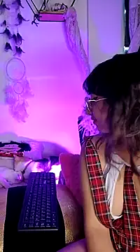 Piafisher1 online show from 03-15-25, 04:10