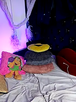 Piafisher1 online show from 03-21-25, 04:07