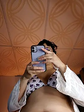 Piafisher1 online show from 10-17-25, 01:20