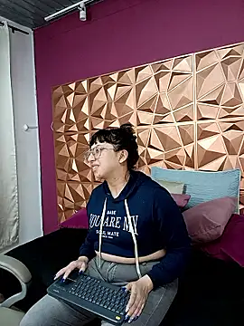 Piafisher1 online show from 03-03-26, 01:45