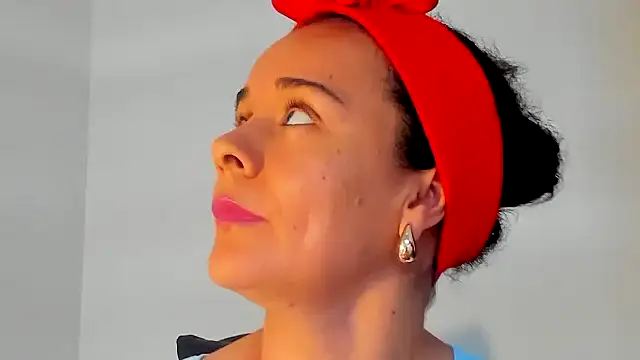 Snapshot of Sami_Hotie1 chatting on 09-19-25, 08:09 Sami Hotie1 online show from 09-19-25, 08:09