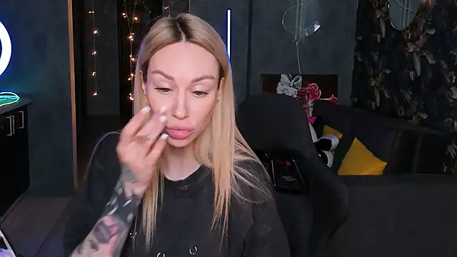 Blckmirrorr online show from 11-19-25, 12:05