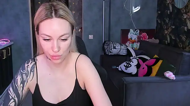 Blckmirrorr online show from 03-17-26, 06:50