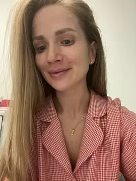 Snapshot of Miya_Nika chatting on 03-15-25, 05:37 Miya Nika online show from 03-15-25, 05:37