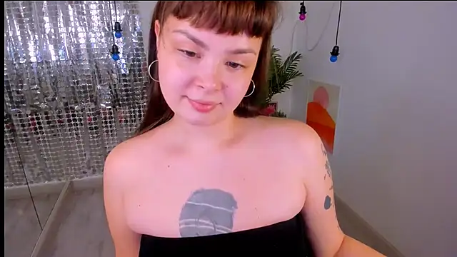 Mayayammy online show from 12-18-25, 05:19