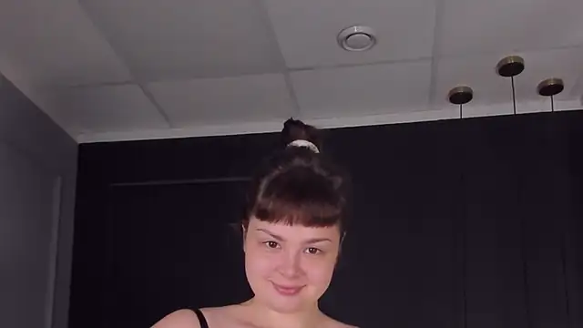 Mayayammy online show from 12-19-25, 02:02