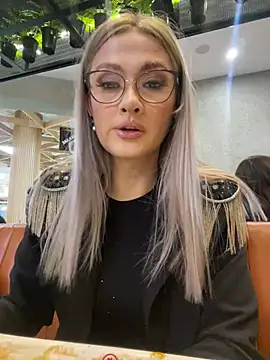 IsabellaDeRosa online show from 12-26-24, 11:43