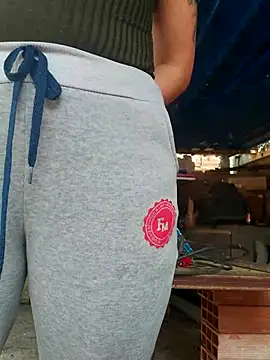 TamySweetness online show from 03-15-25, 04:21