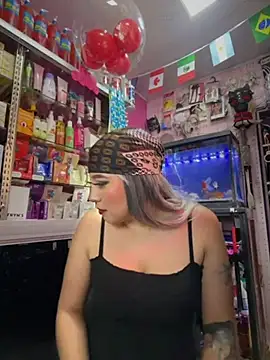 Snapshot of TamySweetness chatting on 06-09-26, 03:34 TamySweetness online show from 06-09-26, 03:34