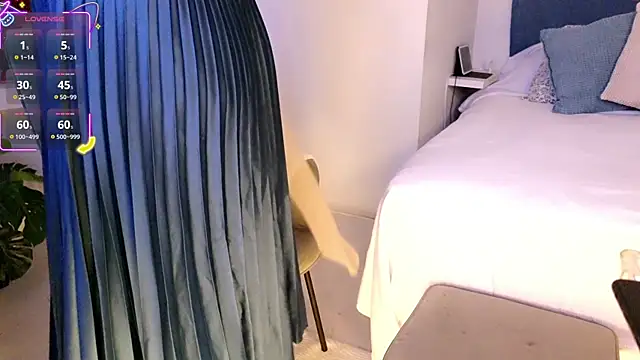 missmiamore online show from 10-08-25, 08:28