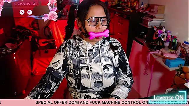 Snapshot of _lilith_heavy chatting on 11-23-25, 06:24 lilith heavy online show from 11-23-25, 06:24