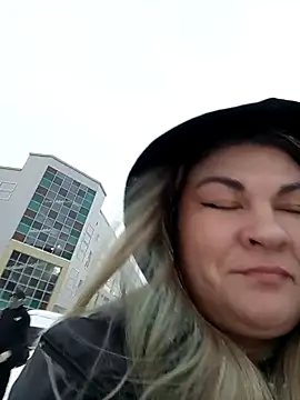 ZenaPallmer online show from 02-16-25, 05:37