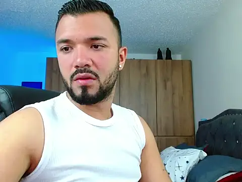 mathew vidal1 online show from 11-22-25, 05:39