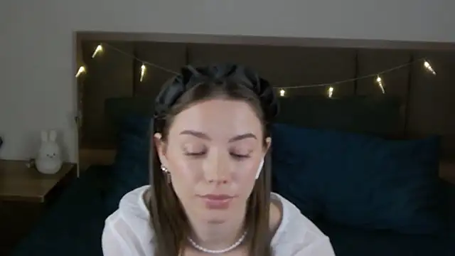 sinthiaroze online show from 03-21-25, 05:56