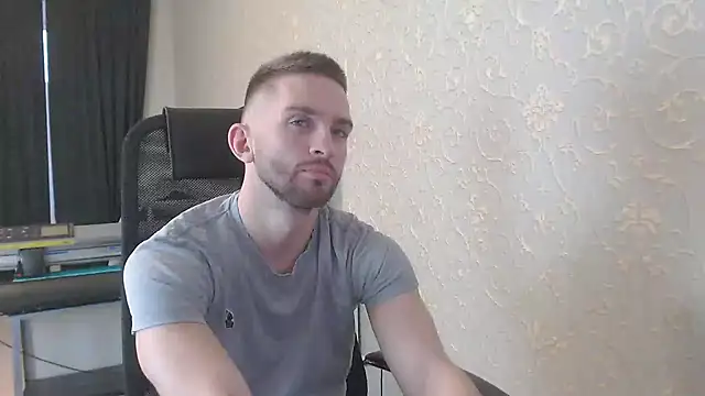 Snapshot of Marselle_Laker chatting on 02-06-25, 06:51 Marselle Laker online show from 02-06-25, 06:51