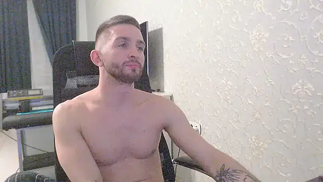 Snapshot of Marselle_Laker chatting on 02-06-25, 04:03 Marselle Laker online show from 02-06-25, 04:03