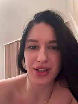 Snapshot of moniqque chatting on 01-14-25, 06:28 moniqque online show from 01-14-25, 06:28