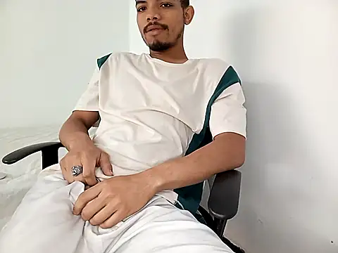 danidiazto2023 online show from 03-02-25, 03:48