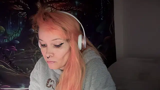 Snapshot of FRRANNKIE chatting on 01-14-26, 04:23 FRRANNKIE online show from 01-14-26, 04:23