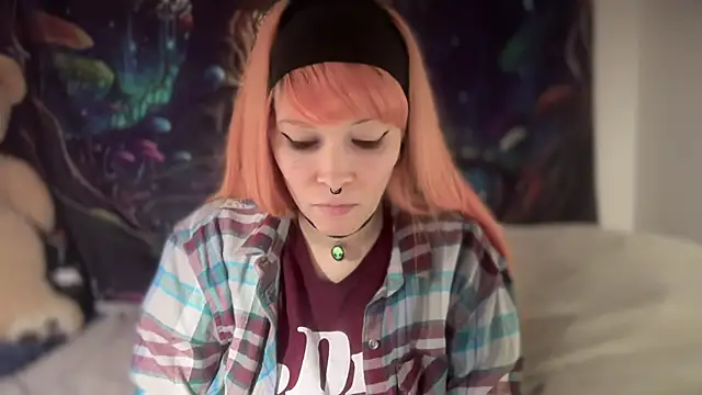 Snapshot of FRRANNKIE chatting on 02-04-26, 04:02 FRRANNKIE online show from 02-04-26, 04:02