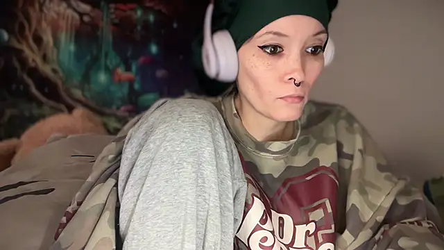 Snapshot of FRRANNKIE chatting on 03-13-26, 05:25 FRRANNKIE online show from 03-13-26, 05:25