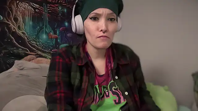 Snapshot of FRRANNKIE chatting on 03-14-26, 03:12 FRRANNKIE online show from 03-14-26, 03:12