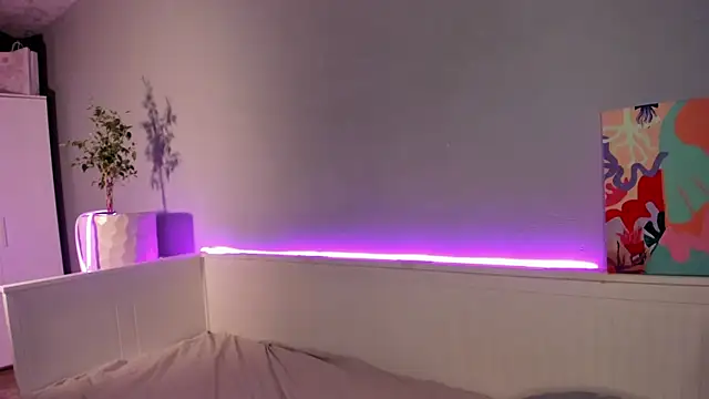 Snapshot of lina_stones chatting on 01-09-25, 08:24 lina stones online show from 01-09-25, 08:24