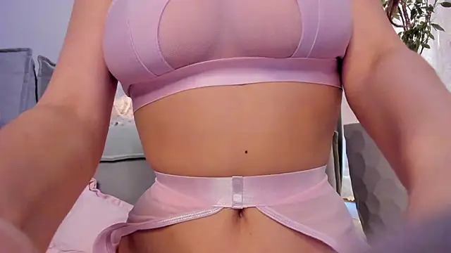 Snapshot of lina_stones chatting on 02-17-25, 09:46 lina stones online show from 02-17-25, 09:46