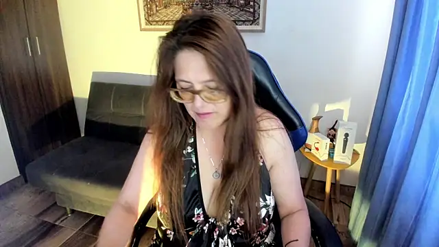 Ivette Shaira online show from 04-13-26, 11:37