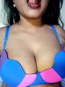 Hotlisa online show from 02-19-26, 04:47