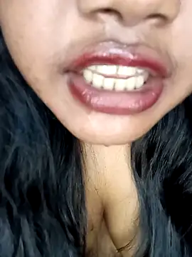 Hotlisa online show from 03-15-26, 06:08