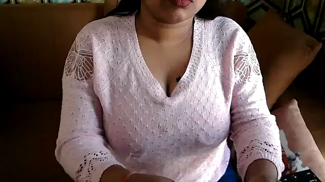 shivi moto online show from 03-08-25, 05:59