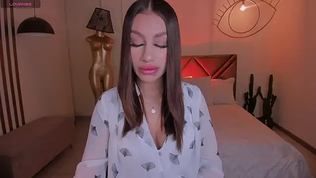 DannaCruz online show from 12-16-24, 07:00