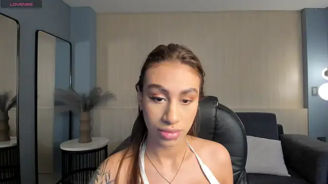 DannaCruz online show from 09-28-25, 10:53