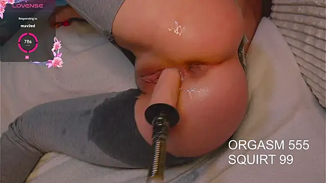 Snapshot of Alissaasex chatting on 01-13-26, 09:03 Alissaasex online show from 01-13-26, 09:03