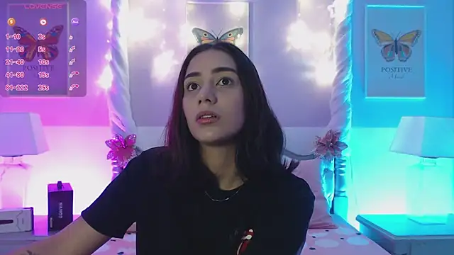 Snapshot of LucianaCarter chatting on 01-09-25, 11:47 LucianaCarter online show from 01-09-25, 11:47