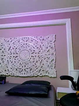 Snapshot of LucianaCarter chatting on 02-26-25, 03:53 LucianaCarter online show from 02-26-25, 03:53