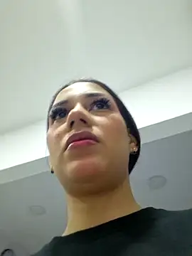 Snapshot of LucianaCarter chatting on 02-27-25, 03:25 LucianaCarter online show from 02-27-25, 03:25