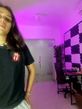 Snapshot of LucianaCarter chatting on 03-07-25, 03:40 LucianaCarter online show from 03-07-25, 03:40