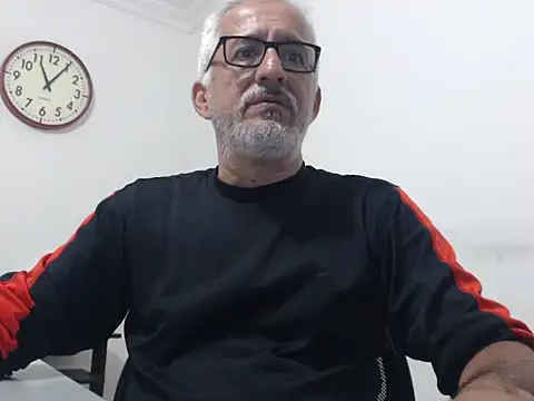 Snapshot of cenizo10124 chatting on 12-03-24, 04:03 cenizo10124 online show from 12-03-24, 04:03