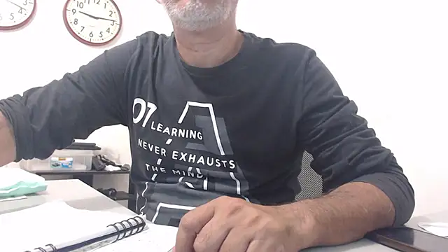 Snapshot of cenizo10124 chatting on 12-07-24, 02:13 cenizo10124 online show from 12-07-24, 02:13