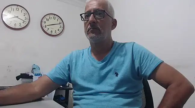 Snapshot of cenizo10124 chatting on 03-03-25, 01:10 cenizo10124 online show from 03-03-25, 01:10