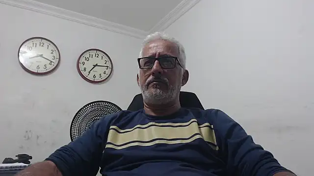 Snapshot of cenizo10124 chatting on 09-12-25, 12:11 cenizo10124 online show from 09-12-25, 12:11