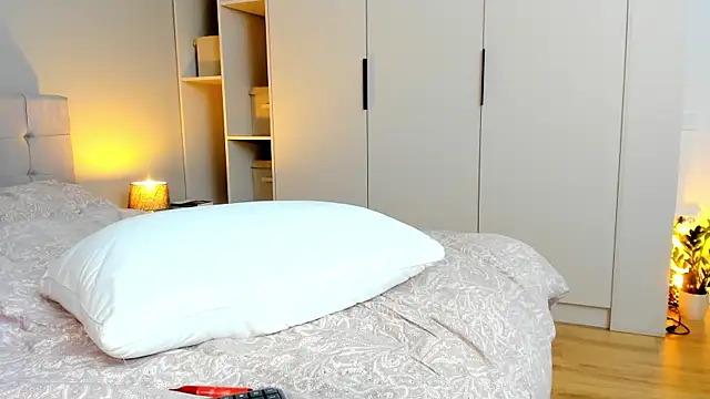 june desire online show from 02-09-25, 05:01