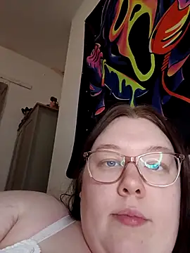 Snapshot of Sexycurvyemilyy chatting on 03-06-26, 09:44 Sexycurvyemilyy online show from 03-06-26, 09:44