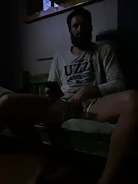 Snapshot of Dieselxxx09 chatting on 02-08-25, 02:26 Dieselxxx09 online show from 02-08-25, 02:26