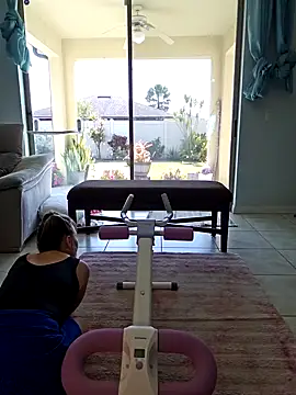 Snapshot of SkyelarSommer chatting on 12-12-24, 05:37 SkyelarSommer online show from 12-12-24, 05:37