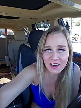 Snapshot of SkyelarSommer chatting on 01-20-25, 06:10 SkyelarSommer online show from 01-20-25, 06:10