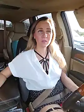 Snapshot of SkyelarSommer chatting on 02-02-25, 09:23 SkyelarSommer online show from 02-02-25, 09:23